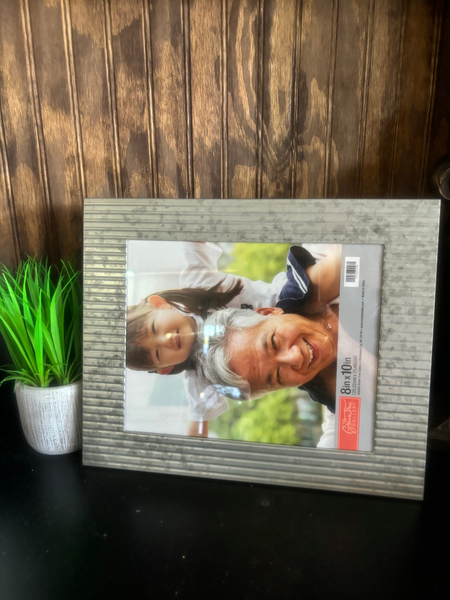 Metal Tin Frame