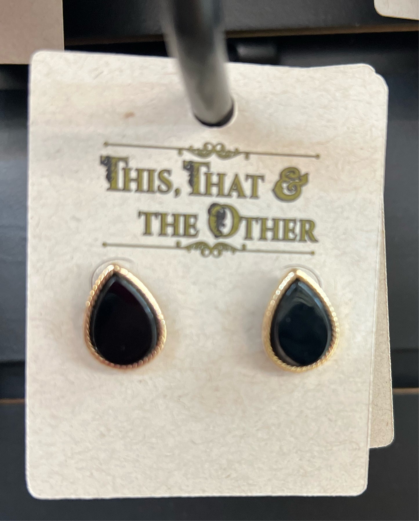 Elegant Teardrop Stud