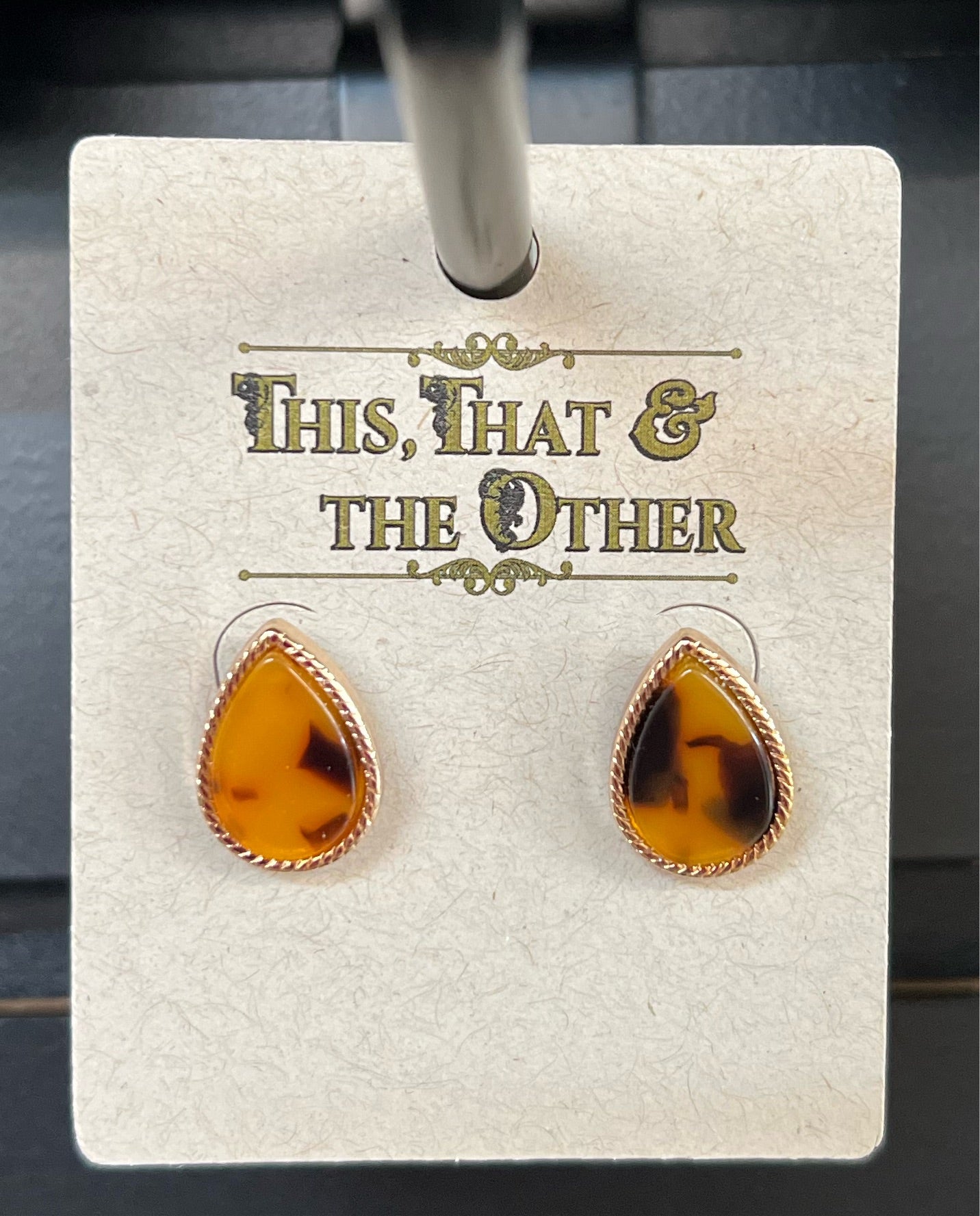 Elegant Teardrop Stud