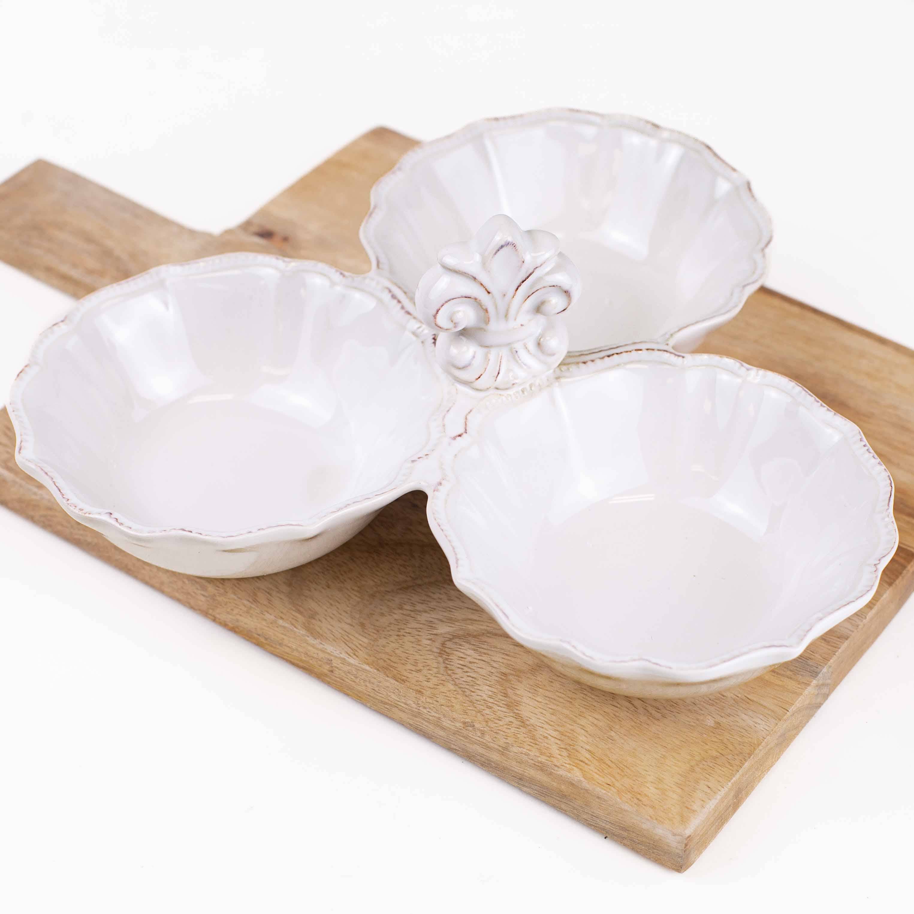 Fleur de Lis Tri Server