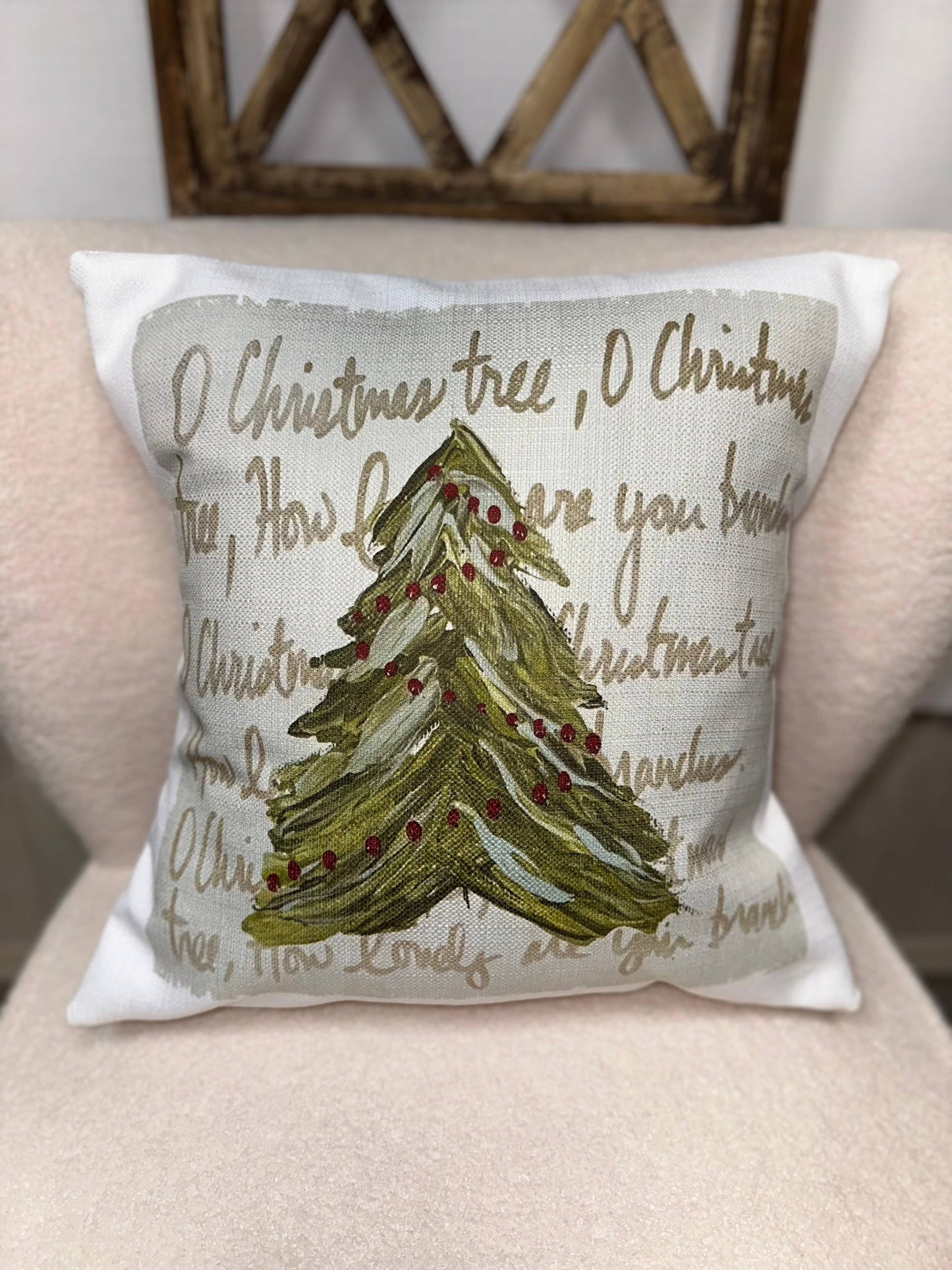 GA O Christmas Tree Pillow