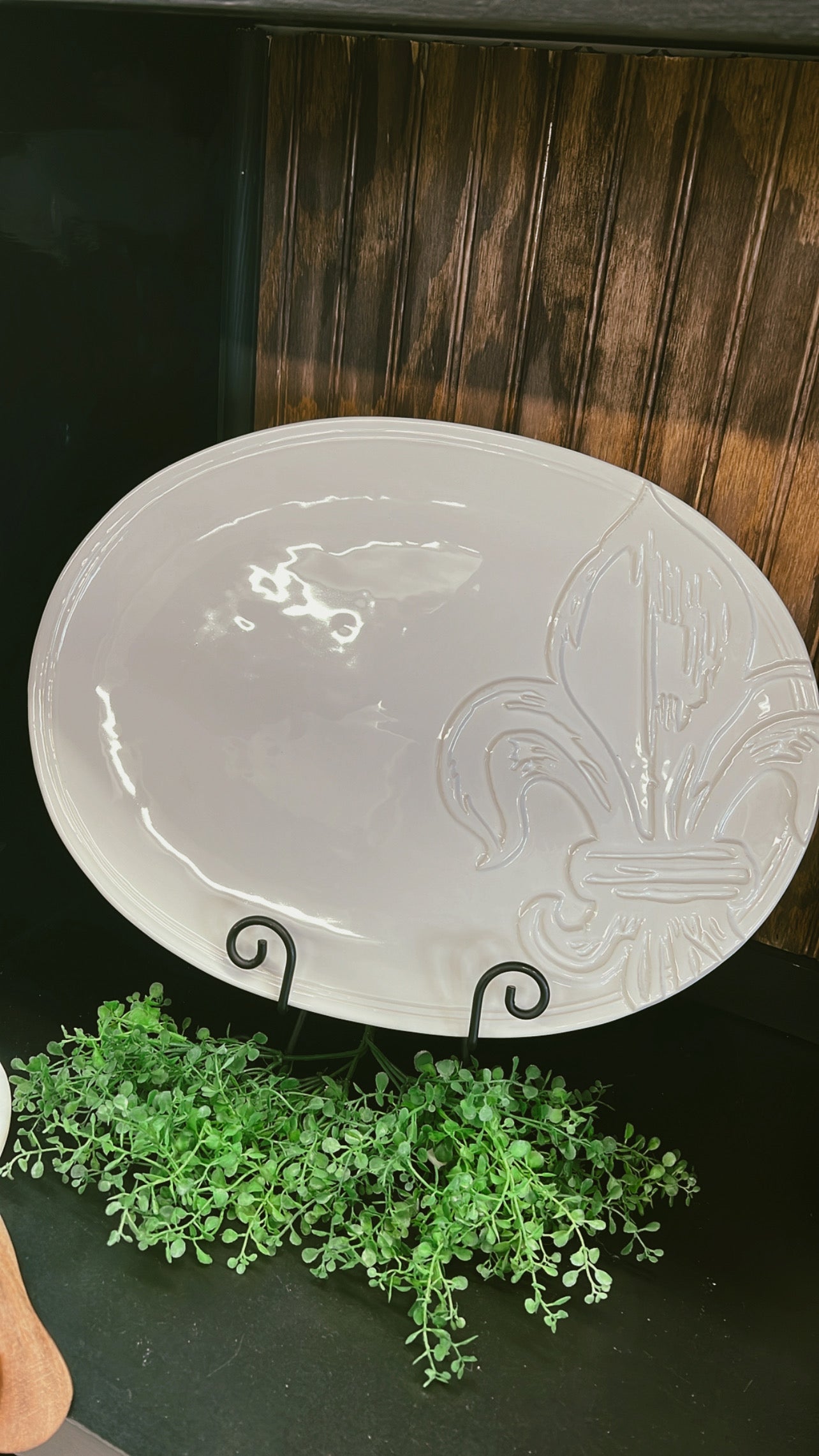 Tuscan Fleur Embossed Platter