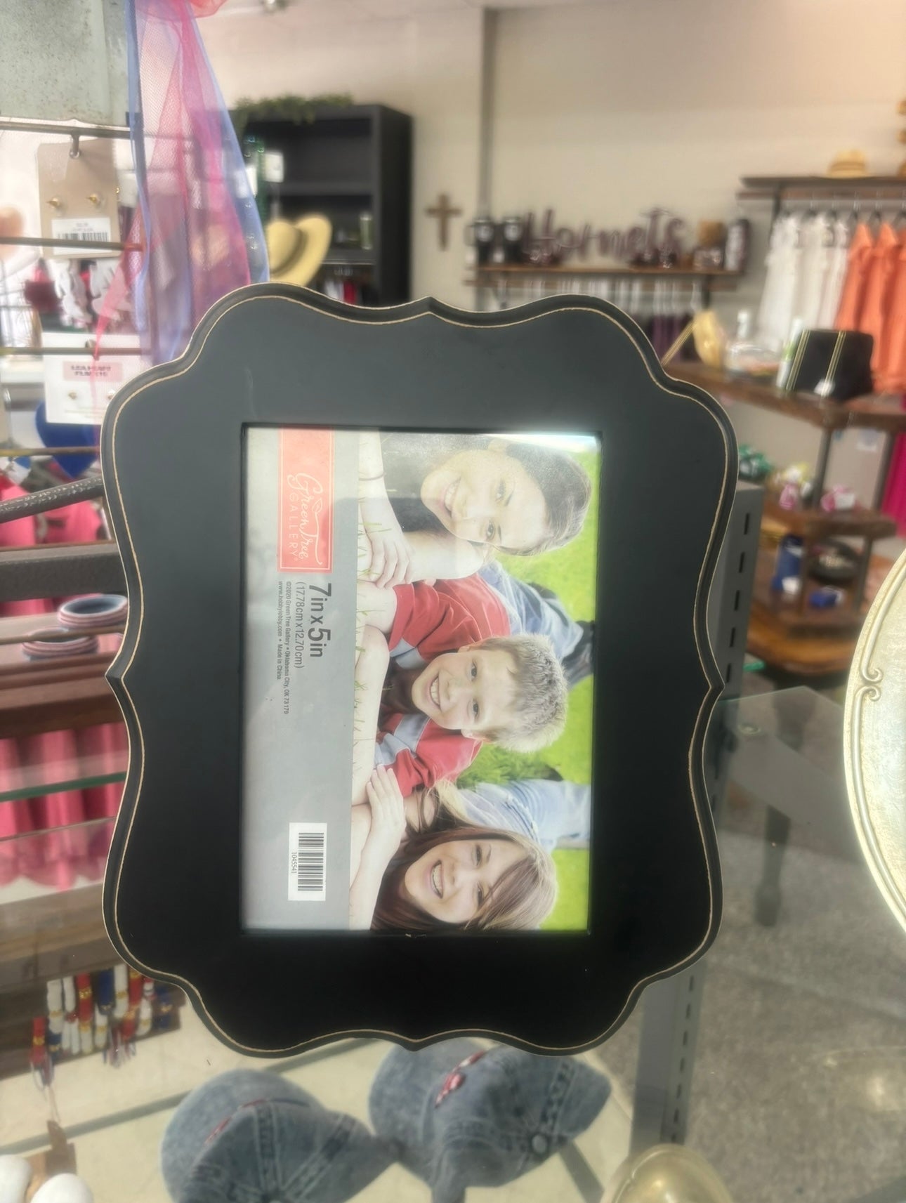 Scalloped Black Frame 7x5